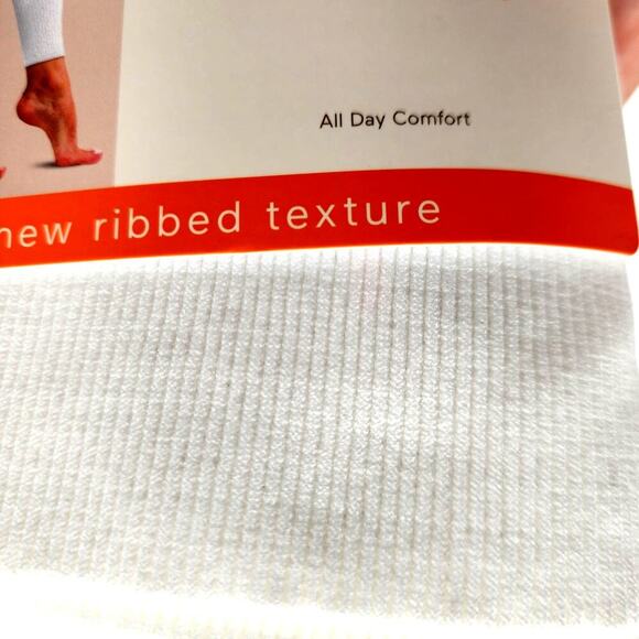 2 for 1. 2 DIFFERENT STYLES OF WARNERS BLISSFUL BENEFITS LEGGINGS - Picture 3 of 16